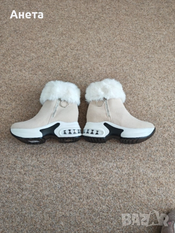 Продавам боти, снимка 4 - Дамски боти - 53531826