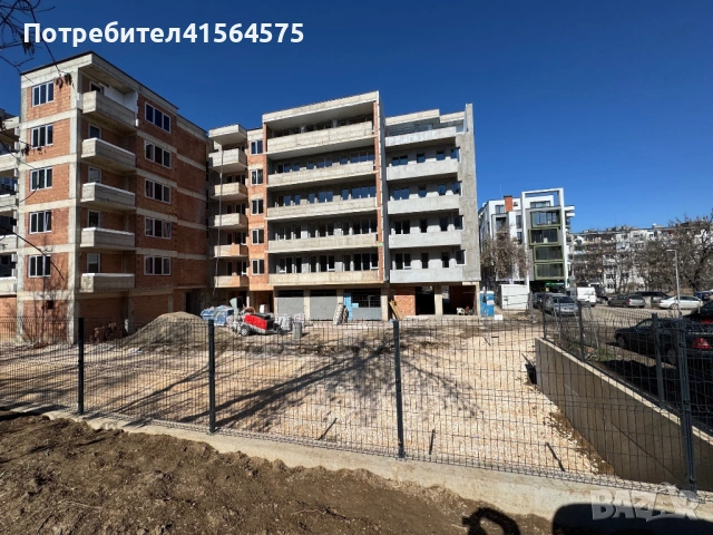 Продава 3-СТАЕН и гараж от частно лице