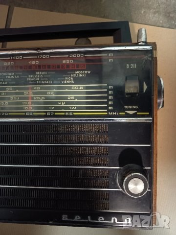 Радио транзистор Селена В211, снимка 11 - Радиокасетофони, транзистори - 51789777