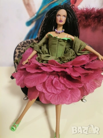 Разкошна модна кукла с дизайнерска рокля, снимка 5 - Кукли - 53839927