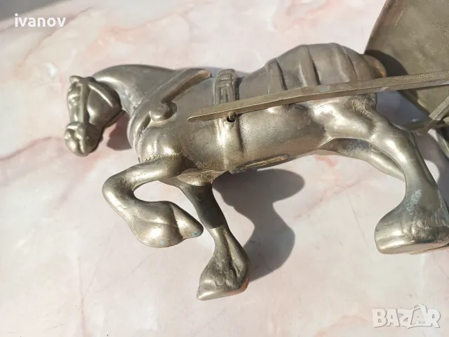 Бронзов кон с каручка, снимка 8 - Антикварни и старинни предмети - 50407712