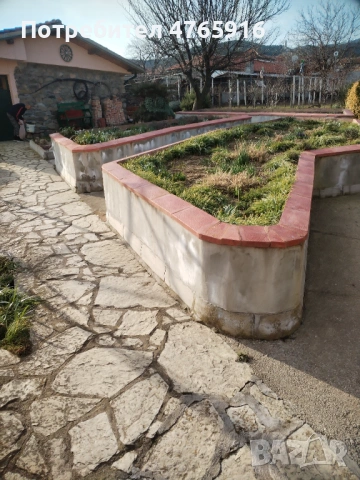 Продава се къща 150кв в село конаре къщата се състои от 10 стаи 2 бани двор 700квадрата , снимка 5 - Къщи - 53841999