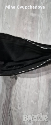 черен плик от Зара , снимка 2 - Чанти - 52685345
