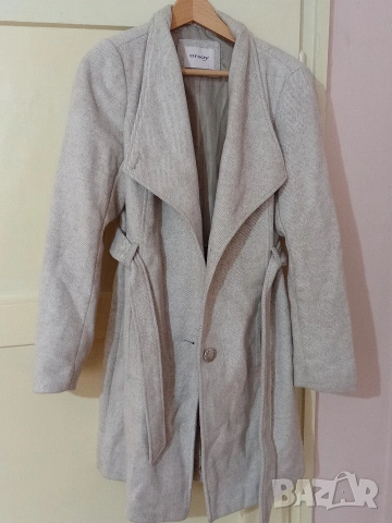 Маркови мъжки и дамски дрехи, снимка 3 - Палта, манта - 53541310