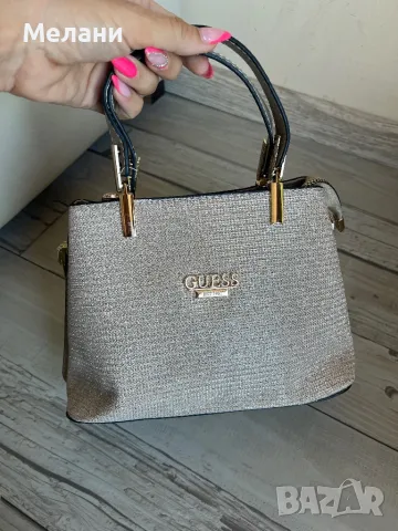 Нова дамска чанта Guess, снимка 2 - Чанти - 47805340