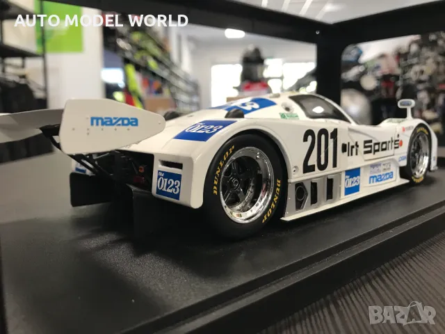 CMR метална колекционерска количка MAZDA 787B. 1:18 LE MANS 1990г.1:18, снимка 2 - Колекции - 47185456