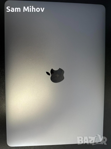 Apple MacBook Pro M2 13inch + Подарък Airpods Pro 2nd generation, снимка 3 - Лаптопи за работа - 44975952