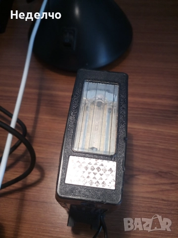 Стара светкавица за фотоапарат, снимка 2 - Светкавици, студийно осветление - 51758050