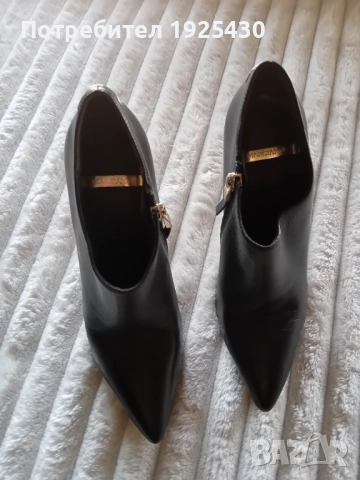 Боти Marciano GUESS , снимка 2 - Дамски боти - 52811581