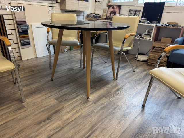 Маса кръгла черна , снимка 2 - Маси - 53218514