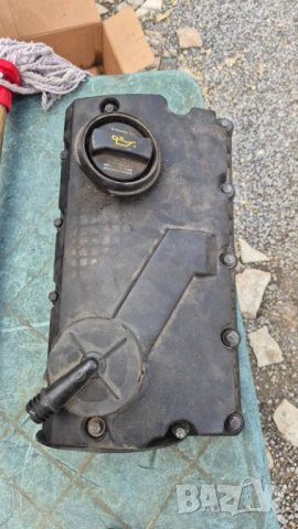 капак клапани 1.9 131 Пасат 5.5 VW PASAT PASSAT B5.5 kapak klapani