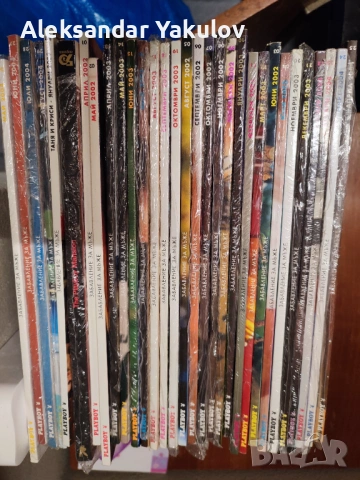 Продавам колекция списания Плейбой Playboy + подарък, снимка 2 - Списания и комикси - 53144180