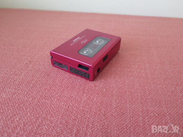 Sony walkman quartz WM-DD3 Red,1989г, снимка 14 - Радиокасетофони, транзистори - 46606067