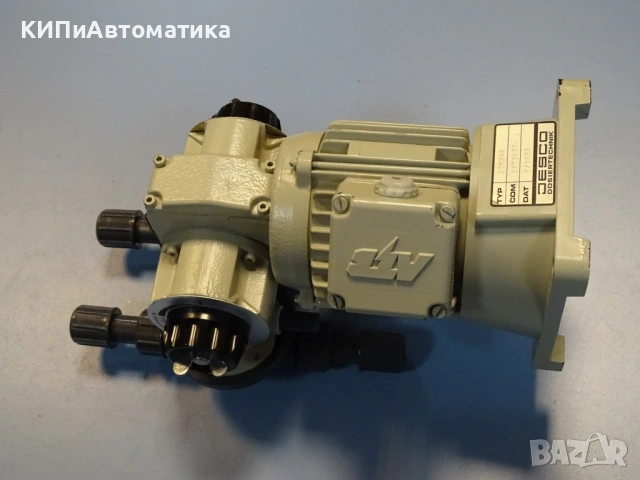 дозираща мембранна помпа Lutz Jesco ZTM24K Motor Driven Diaphragm Dosing Pump 2х22L/h, снимка 4 - Резервни части за машини - 53176702