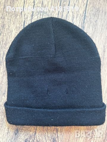 Шапка тип Beanie - Bershka, снимка 2 - Шапки - 46745696