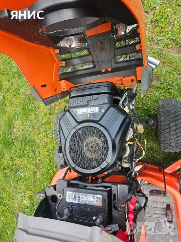 ТРАКТОРНА КОСАЧКА HUSQVARNA 21.КОНЯ. ПЕРФЕКТНА , снимка 10 - Градинска техника - 54295791