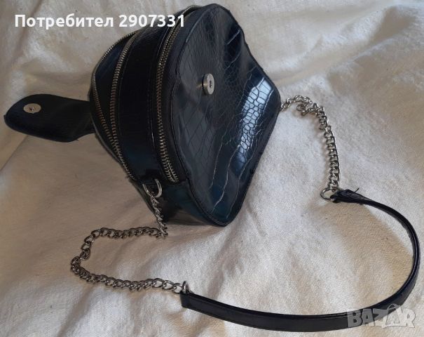 дамска чанта с верижка, снимка 3 - Чанти - 45375421