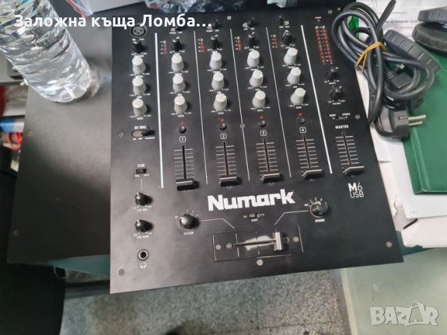 миксер Numark M6-USB DJ, снимка 1 - Ресийвъри, усилватели, смесителни пултове - 46169079