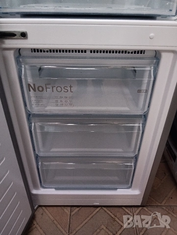 Иноксов комбиниран хладилник с фризер Бош Bosch Total No Frost A+++ 2 години гаранция!, снимка 11 - Хладилници - 53868053