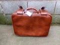Пътнически кожен куфар , снимка 1