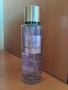 Victoria's secret body mist/ спрей за тяло Velvet petals, снимка 1