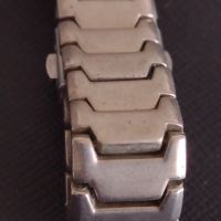 Метална верижка за дамски часовник здрава красив стилен дизайн 41736, снимка 2 - Каишки за часовници - 45380284