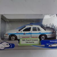 1:34? WELLY Ford Crown Victoria POLICE КОЛИЧКА МОДЕЛ , снимка 1 - Колекции - 45525764