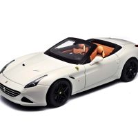 1:18 Метални колички: Ferrari California T - Bburago, снимка 2 - Колекции - 45204280