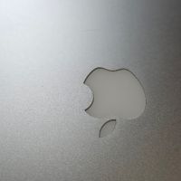 Apple MacBook Air, снимка 4 - Лаптопи за работа - 45370222