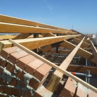 Нов покрив ремонт и изграждане на покриви отстраняване на течове пренареждане на керемиди и д-р.., снимка 2 - Ремонти на покриви - 45414206