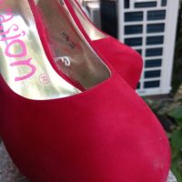 Червени обувки висок ток 38 номер , снимка 4 - Дамски обувки на ток - 45530325