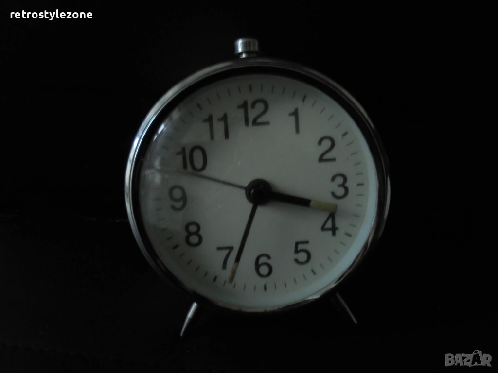 № 8468 Стар настолен часовник / будилник  , снимка 1