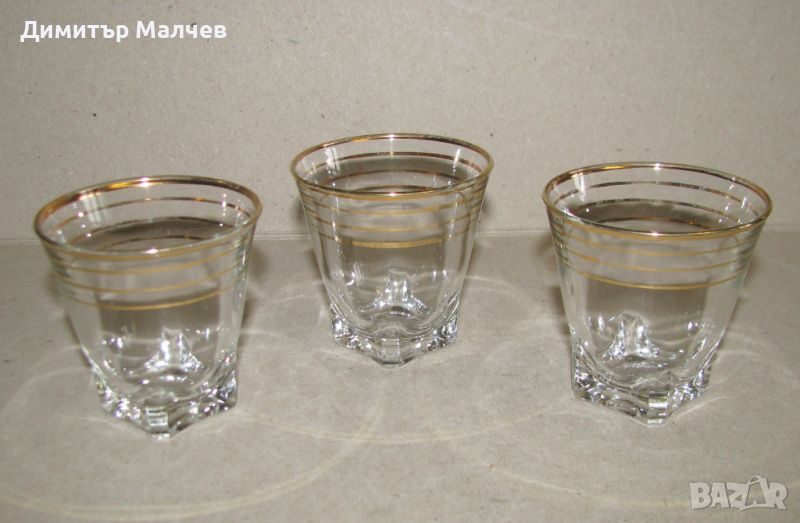 Лот 3 стари стъклени ракиени чашки за ракия, златни кантове, отлични, снимка 1