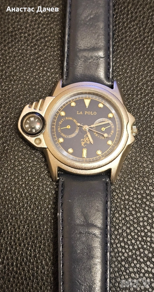 Часовник със компас, снимка 1