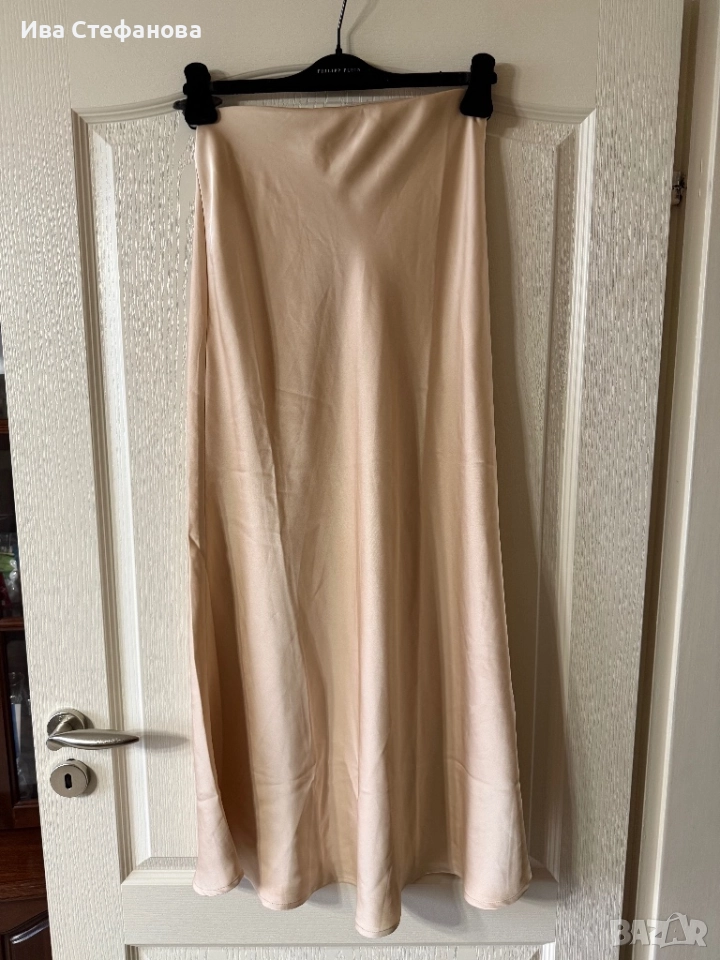Нова дълга елегантна пола сатен сатенена трапец тип русалка екрю бежов цвят  . , снимка 1