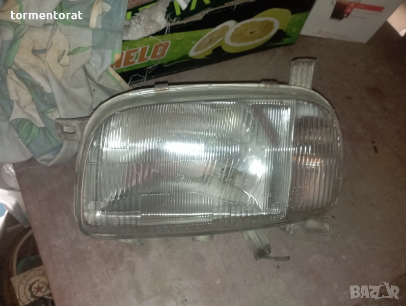 Ляв фар от Нисан Микра, снимка 1