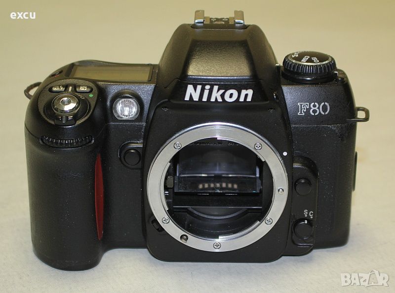 Фотоапарат Nikon F80, снимка 1
