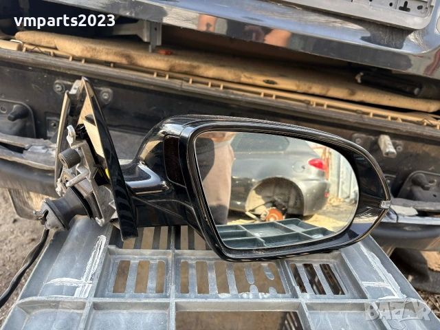 Дясно огледало Audi A8 D4 , снимка 2 - Части - 53759399