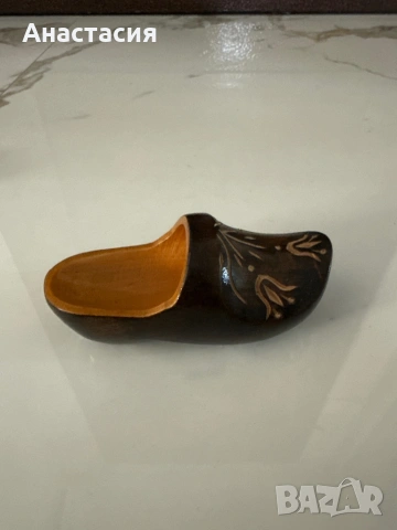 Антика Винтидж сувенирна дървена обувка