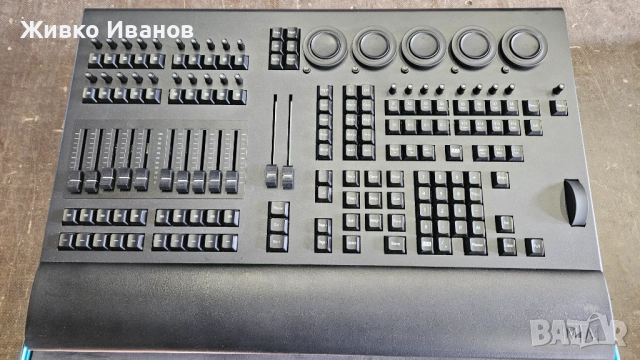 Осветителен пулт Grand MA3, снимка 4 - Друга електроника - 52647565