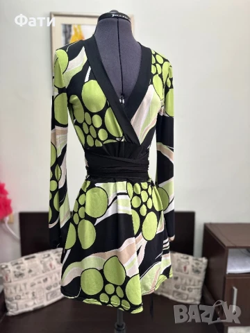 Къса рокля с дълъг ръкав, снимка 1