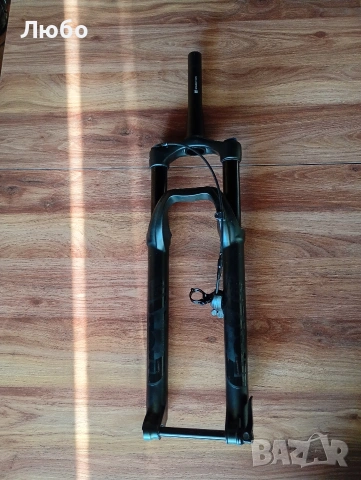 Продавам вилка Fox 32 float rhythm 29/27,5