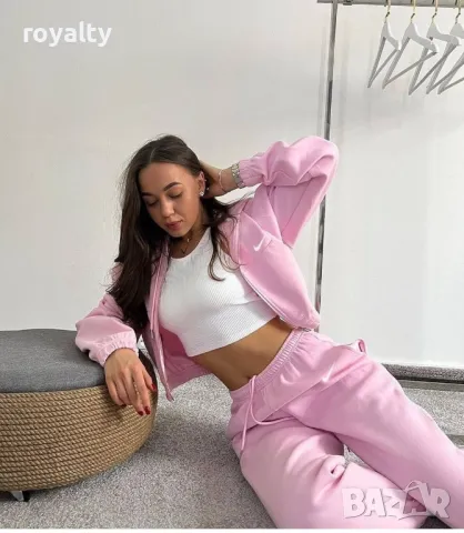 Nike розов дамски спортен комплект 