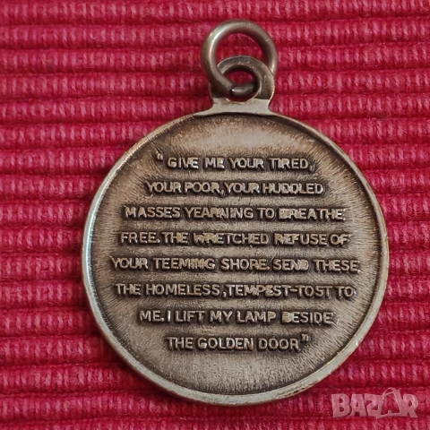 Медальон, ключодържател Ню Йорк Liberty. , снимка 4 - Колекции - 52802691