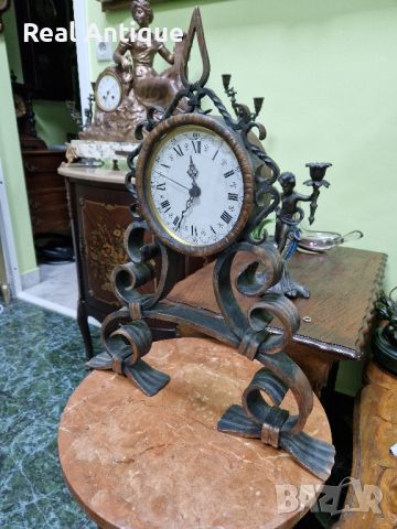 Уникален голям много красив антикварен настолен часовник с корпус от ковано желязо , снимка 6 - Антикварни и старинни предмети - 46304750