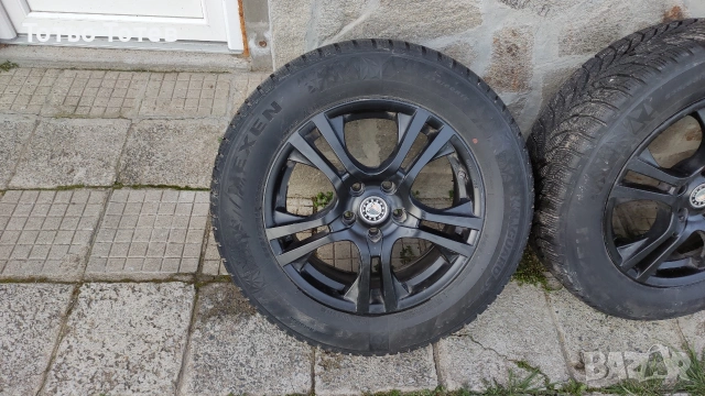 Гуми Nexen 235 60 17, снимка 2 - Гуми и джанти - 53650215