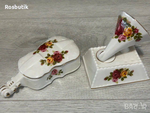 Старинни порцеланови( от фин костен порцелан ) миниатюри , снимка 2 - Колекции - 53413277