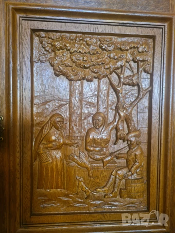 масивен гардероб шкаф дърворезба внос от Европа, снимка 5 - Шкафове - 50821601