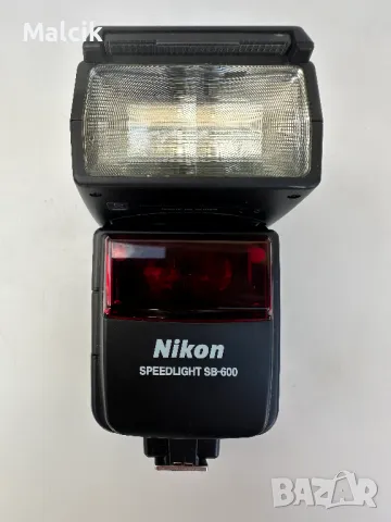 Светкавица Nikon SB-600, снимка 1 - Светкавици, студийно осветление - 47828142