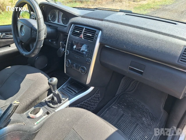 Продава се Мерцедес В 180 CDI 2.0 109 к. с., снимка 5 - Автомобили и джипове - 51128867